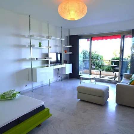 Exceptionnel Studio Vue Hauteurs De Ницца